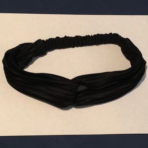 BLACK HEADBAND